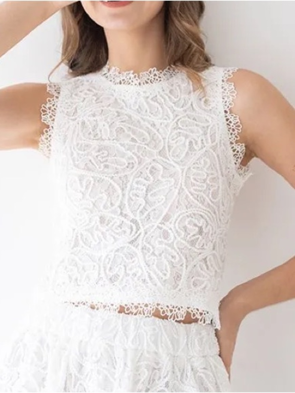 Chicwish Diva Full Lace Crop Top In White M